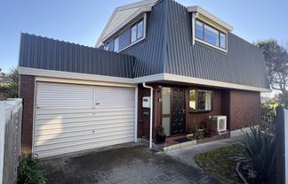 2/62A Tipahi Street, Nelson South