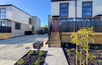 17b Molley Green Place, Mount Roskill
