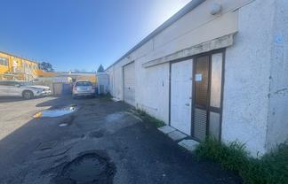 Storage in Central Greerton