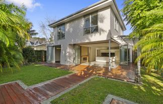 17 Raetihi Crescent, Mount Albert