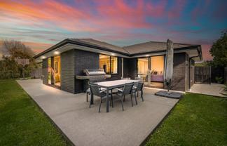 11 Riverboat Lane, Helensville