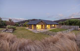 4 Beagle Lane, Wanaka