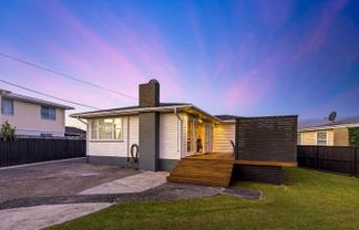 169 Waimumu Road, Massey