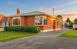 8 Athol Place, Highfield