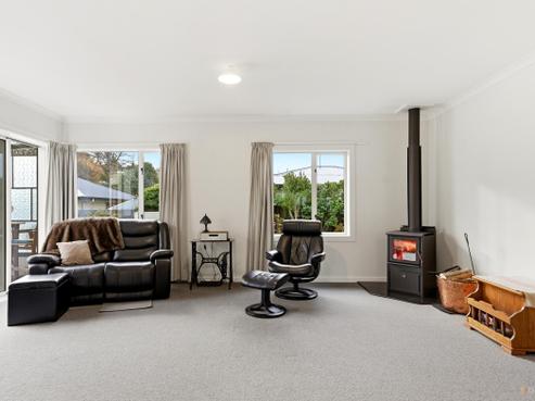 8 Athol Place, Highfield