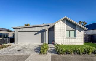 19 Te Au Rere Crescent, Cambridge