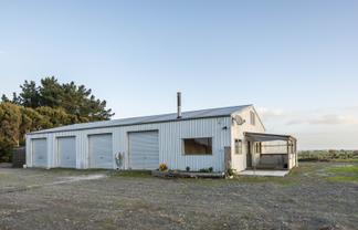 3125 State Highway 1, Sanson