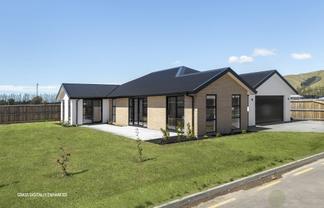 8 Ketu Lane, Redwoodtown