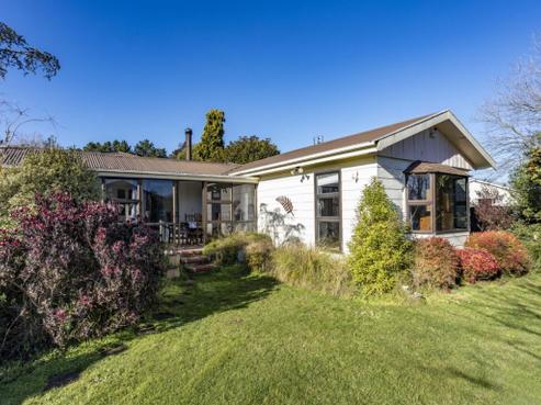 11 Stalkers Road, Woodend Beach
