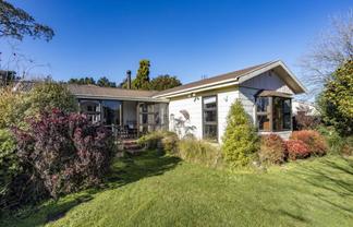 11 Stalkers Road, Woodend