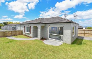 33 Senator Drive, Manurewa East