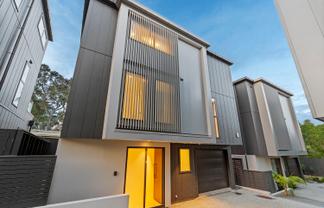 201E Hurstmere Road, Takapuna
