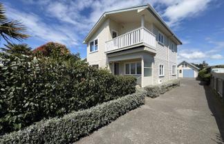 298 Clifton Road, Te Awanga