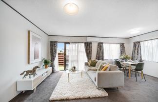 2/6 Chapel Street, Papakura