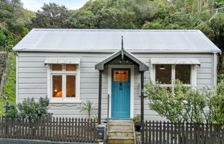 32 Holloway Road, Aro Valley
