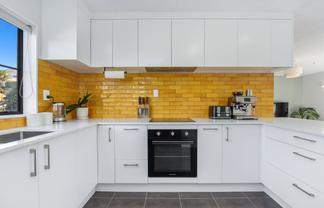 54b Polkinghorne Drive, Manly