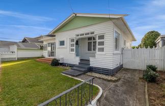 33 Beach Street, Fitzroy