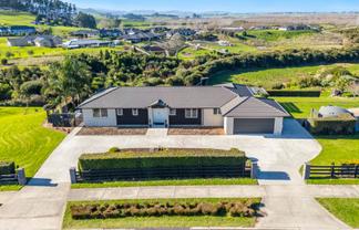 43 Te Ara Aukati Terrace, Pokeno