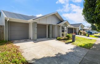 12 Poaka Avenue, Takanini