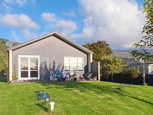 7 Hawes Street, Waimangaroa