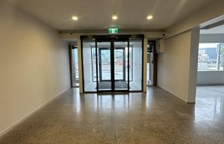 Stylish Central Office w Parking & Flexible Layout