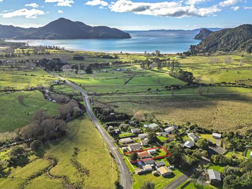 1176 Kennedy Bay Road, Tuateawa