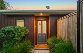 504 Beach Road, Murrays Bay