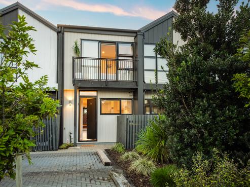 31 Treloar Crescent, Hobsonville