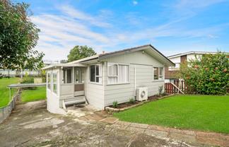 16A Mclean Avenue, Papatoetoe