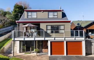 17 Huia Avenue, Forest Lake