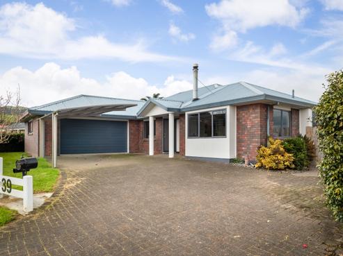 39 Thames Road, Paeroa