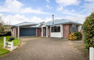 39 Thames Road, Paeroa