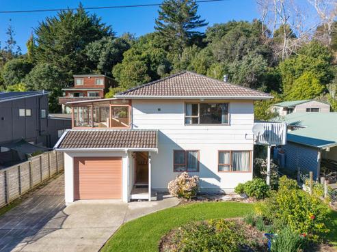 16 Arkles Strand, Arkles Bay