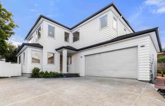 2/8 Varlene Terrace, Forrest Hill