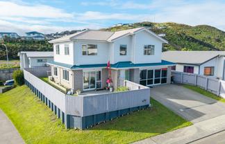 1 Saint Lucia Place, Grenada Village