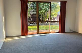 16 Pohutukawa Place, Ellerslie