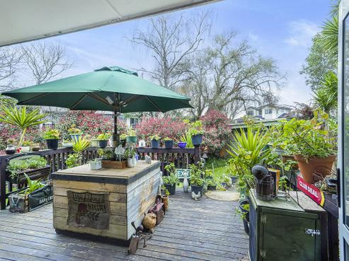 15B Saxbys Road, Deanwell