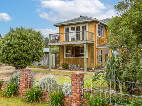 6 Chamberlain Avenue, Amberley