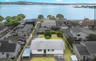 57A Kiwi Esplanade, Mangere Bridge