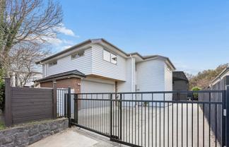 680 Mount Albert Road, Royal Oak