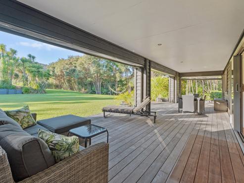875 Hibiscus Coast Highway, Waiwera