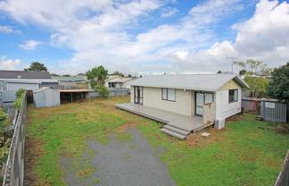2/131 Old Wairoa Road, Papakura