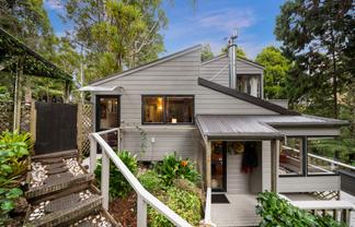 18 Tawini Road, Titirangi