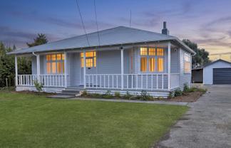 8 Garrison Street, Carterton