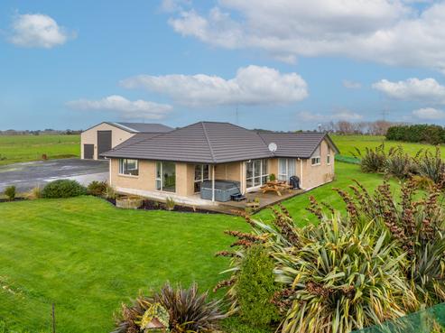 406 Flora Road East, Makarewa