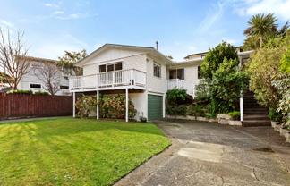30 Mcgowan Road, Wainuiomata