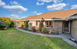 15 Creese Place, Redwood