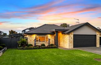 8 Belfry Place, Wattle Downs