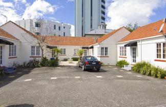 2/81-83 Jervois Road, Herne Bay