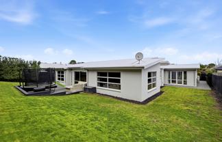9 Wildhawk Place, Shirley